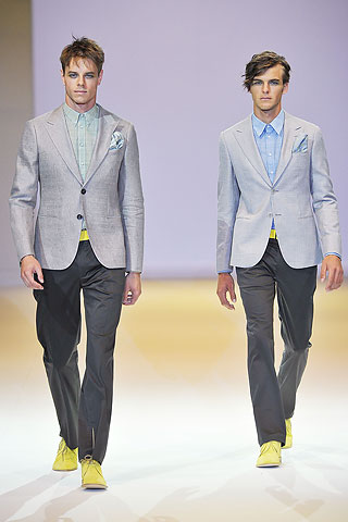 Giorgio Armani / - 2011